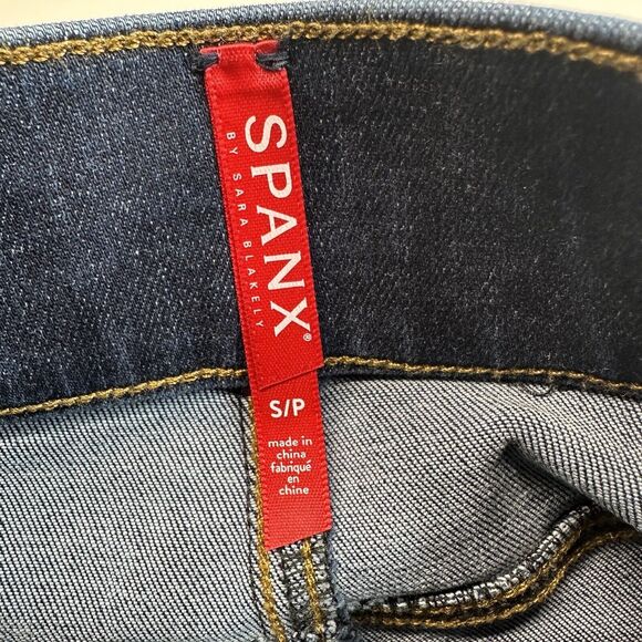 Spanx Cropped Flare Jeans Womens Small Pull On High Rise Stretch Denim Fray EUC - Picture 6 of 12
